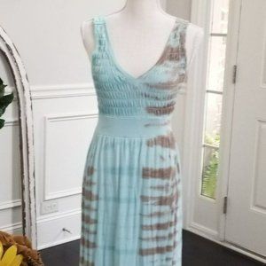 BLUE Saks Fifth Avenue Maxi Dress Small Sleeveless Smocked V-Neck Blue Tie Dye